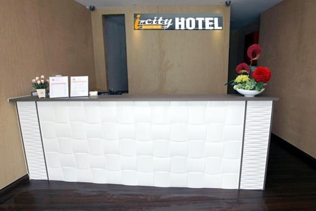 Citylight Hotel Shah Alam Bagian luar foto