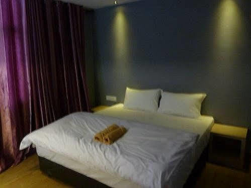 Citylight Hotel Shah Alam Bagian luar foto